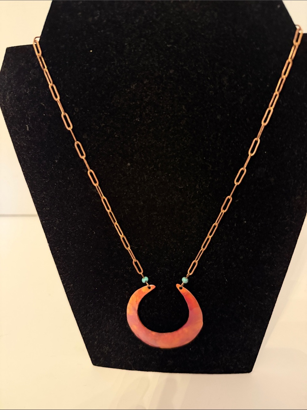 NECKLACE COPPER PAPERCLIP CHAIN HORSESHOE CRESCENT PENDANT TURQUOISE BEADS